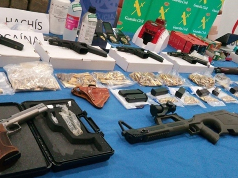 Desmantelado un grupo que asaltaba con armas de fuego a narcotraficantes para robarles droga y dinero - imagen 1