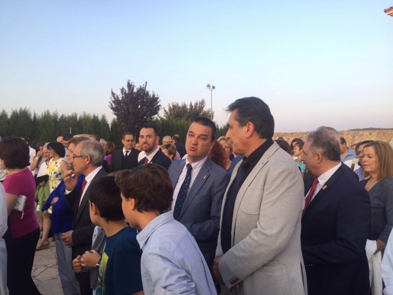 El Consejero de Agricultura asistió a las Fiestas de Campillo de Altobuey - imagen 1