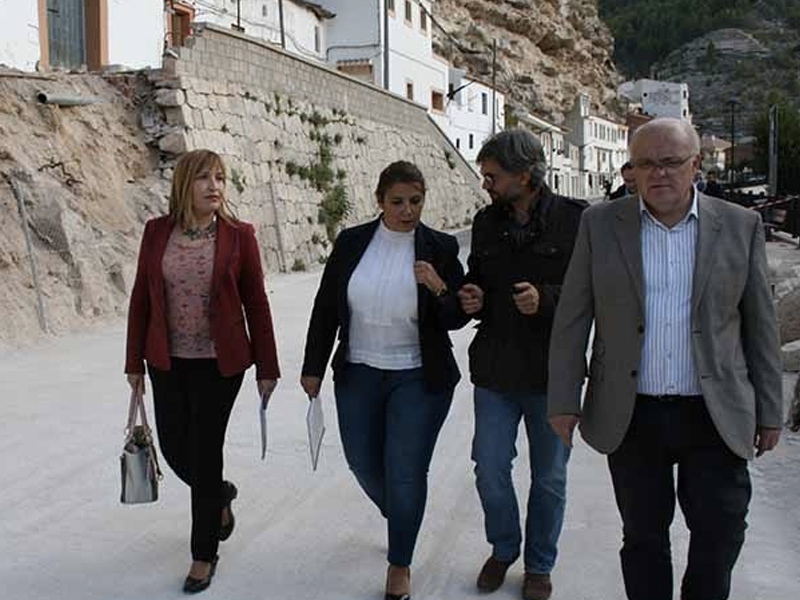 Se realizarán obras de emergencia tras los desprendimientos en Alcalá del Júcar - imagen 1