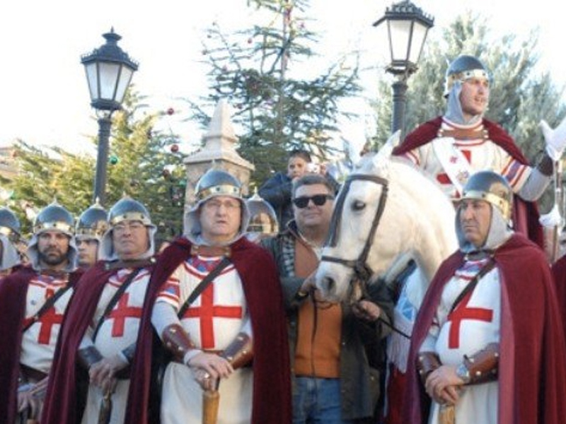 2018 empieza con los Moros y Cristianos de Valverde de Júcar - imagen 1