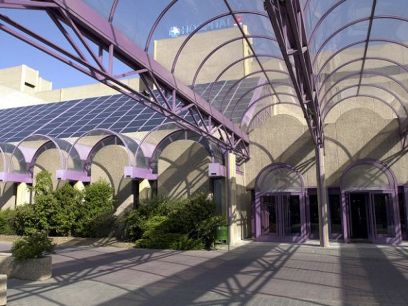 Continúa ingresado con pronóstico grave el anciano herido en un incendio en el Casco Antiguo - imagen 1