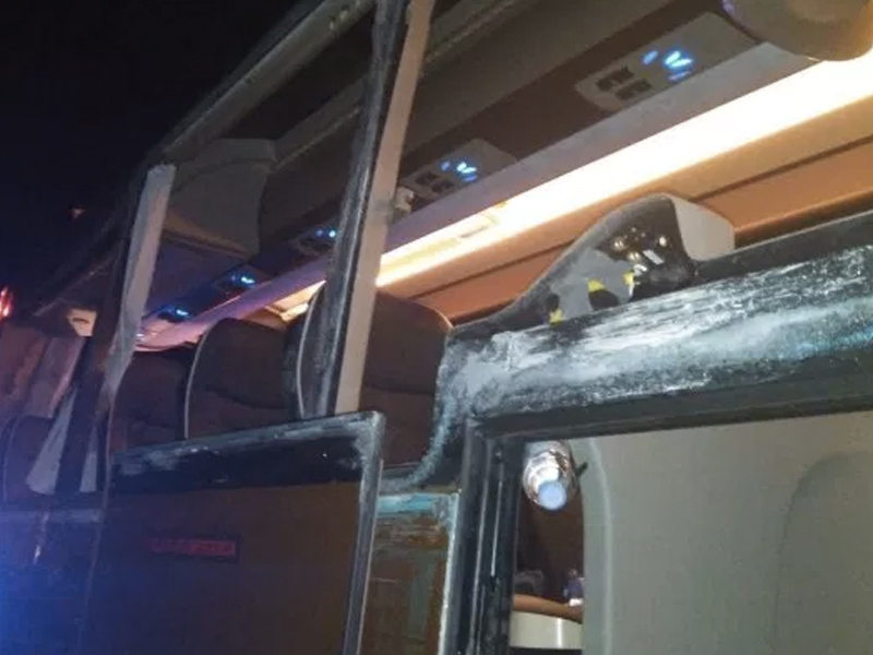 Doce personas resultan heridas en el accidente de un autobús que viajaba a Cenizate - imagen 1