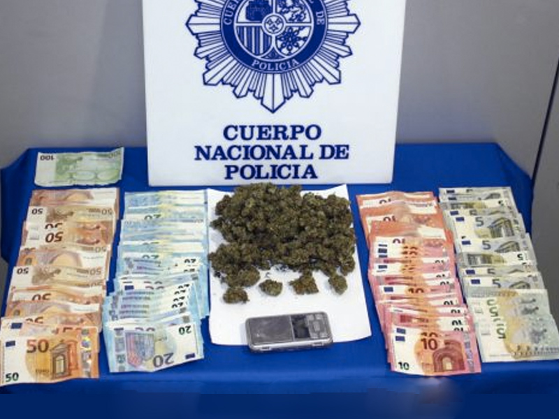 Desmantelado un punto de venta de droga junto al Barrio de la Milagrosa - imagen 1