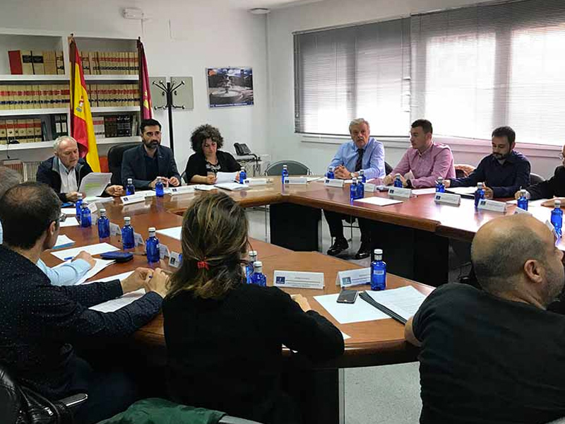 La Comisión Provincial de Urbanismo aprueba el servicio de internet y wifi municipal en Campillo de Altobuey - imagen 1