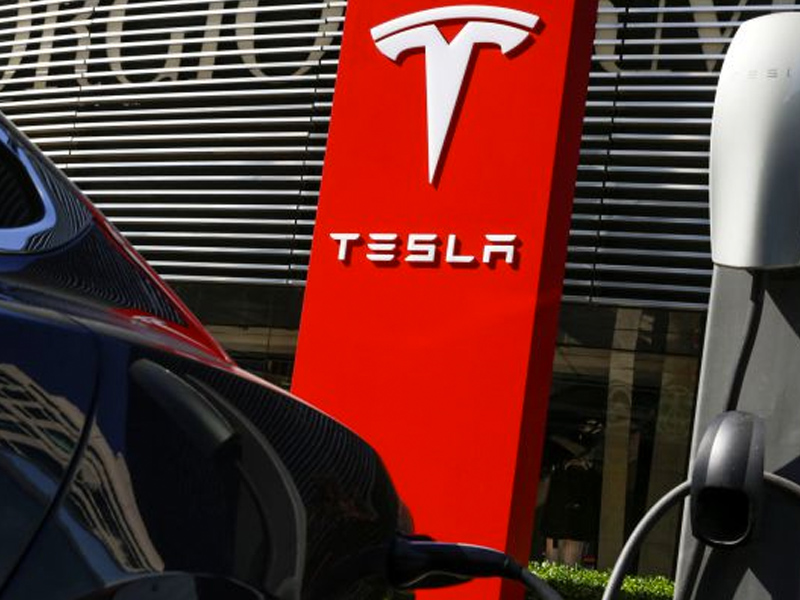 Tesla abre un supercargador en Atalaya del Cañavate - imagen 1