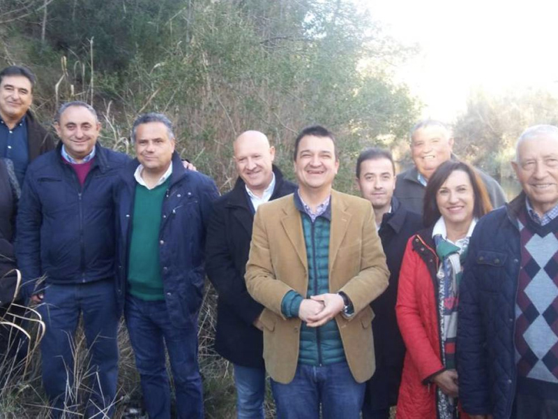 Martínez Arroyo anuncia en El Herrumblar que en febrero se abrirán seis cotos de pesca - imagen 1