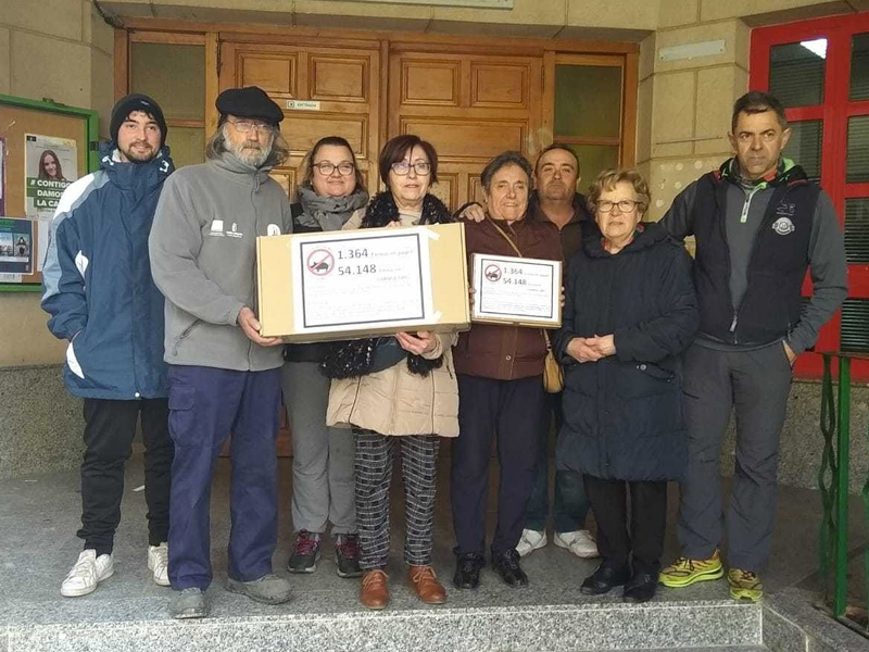 Stop Ganadería Intensiva Porcina de Villamalea presenta más de 55.000 firmas contra una macrogranja en la localidad - imagen 1