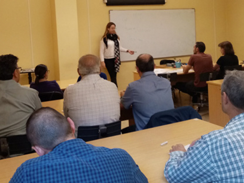 Unos 30 empresarios, en la jornada sobre protección de datos de Iniesta - imagen 1