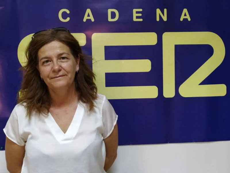 Auxi Olivares, directora del IES Jorge Manrique de Motilla, se despide tras 14 años en el centro - imagen 1