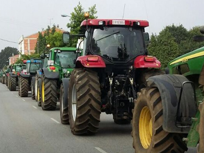 Tractor 