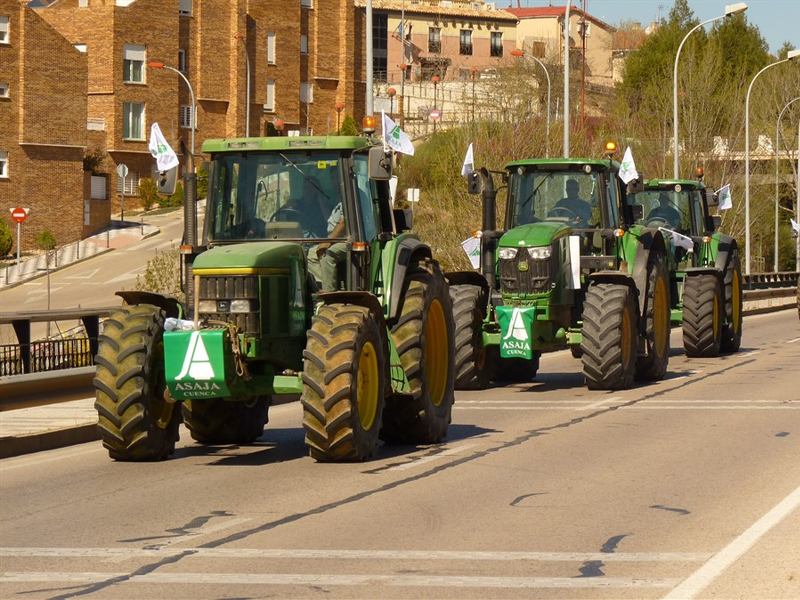 Tractorada