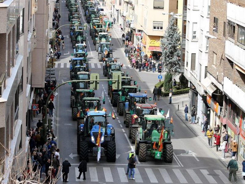 Tractorada