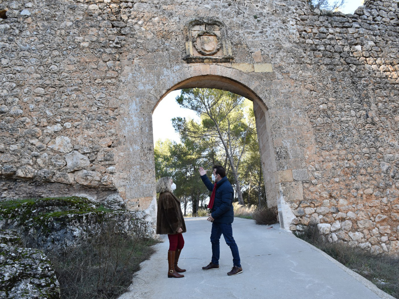Muralla alarco%cc%81n