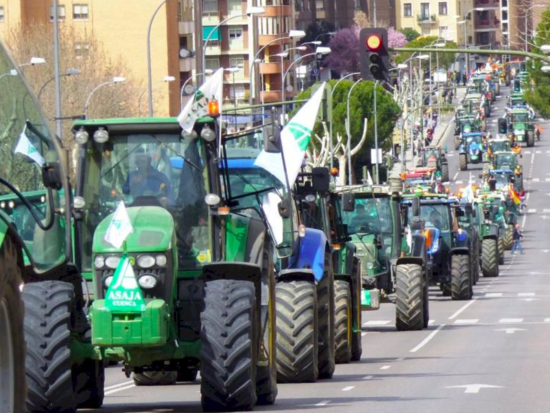 Tractorada