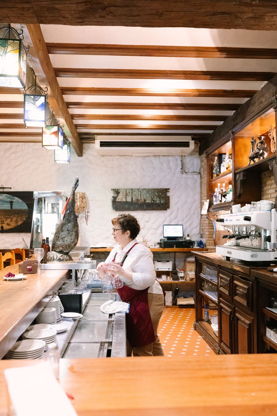 Interior de la barra de Cella del Palancar