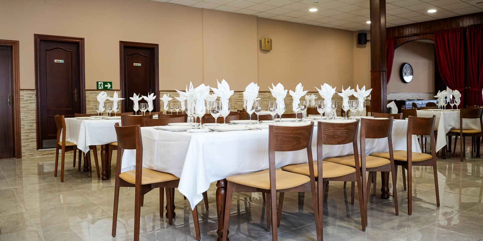 Comedor de Restaurante Tres Hermanos en Motilla del Palancar